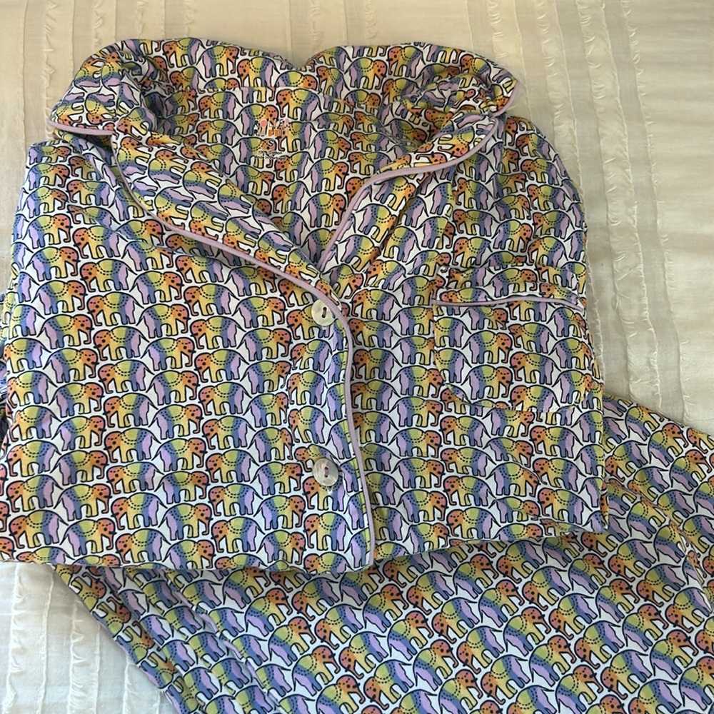 Roller rabbit rainbow elephant pajama set